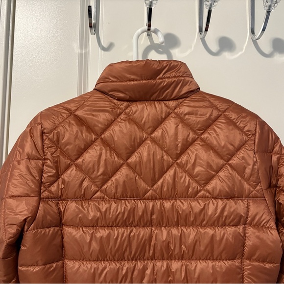 Patagonia Women’s Radalie Insulated Jacket Size Medium - Picture 6 of 10